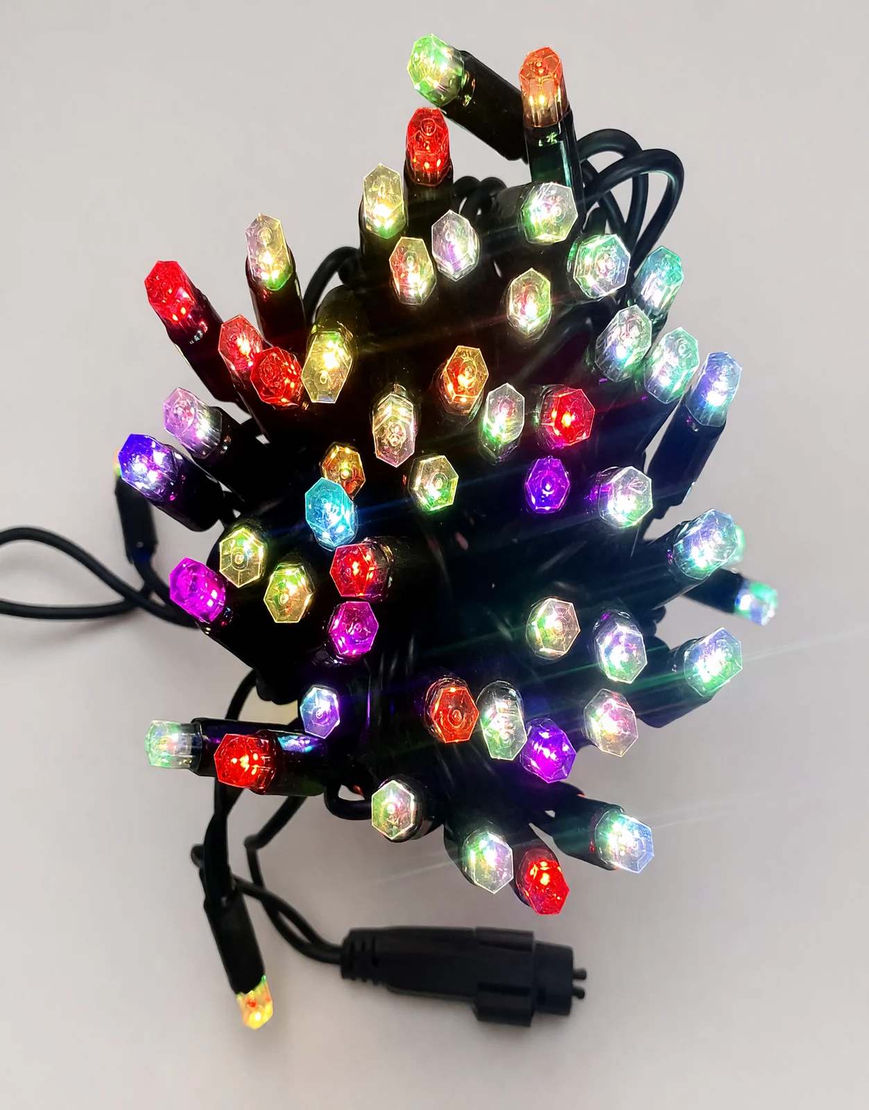 Светодиодная гирлянда "Нить", 10 м, RGB хамелеон - 7 цветов, черный провод каучук, 100LED, 220В, IP65